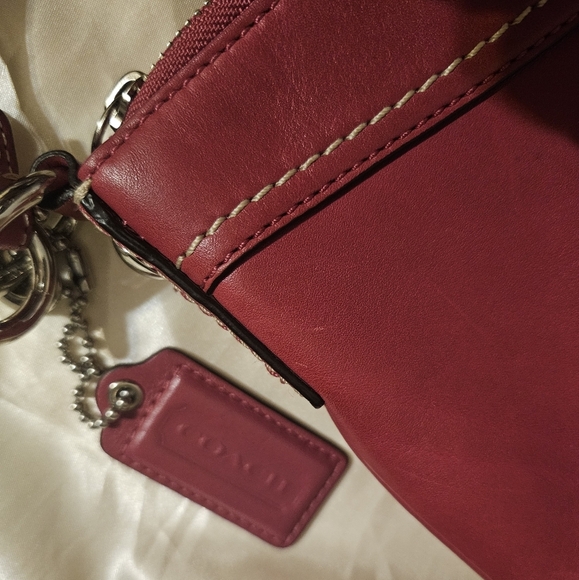 Coach Red-Pink Pleated Leather Zipper Closure Hobo Crossbody Shoulder Bag Purse - Picture 11 of 11